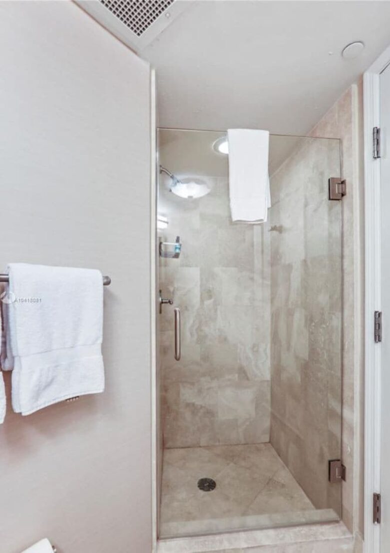 Ocean-View Tresor Tower Suite at Fontainebleau - Miami Beach, Florida