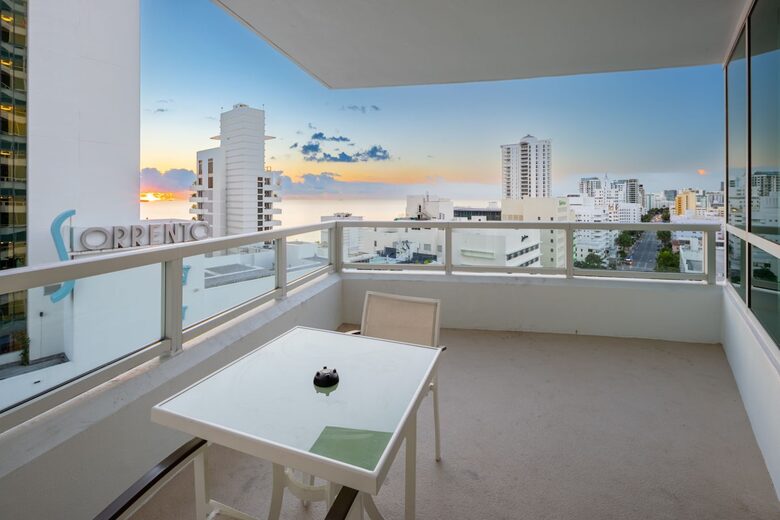 Ocean-View Tresor Tower Suite at Fontainebleau - Miami Beach, Florida