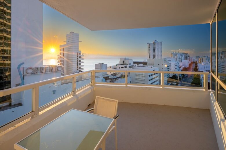 Ocean-View Tresor Tower Suite at Fontainebleau - Miami Beach, Florida