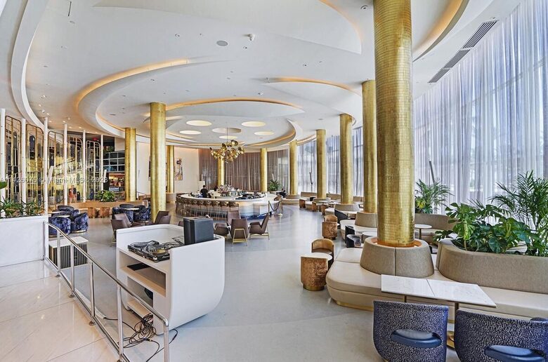 Ocean-View Tresor Tower Suite at Fontainebleau - Miami Beach, Florida