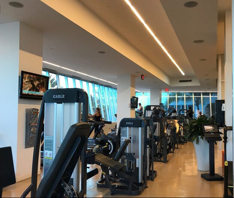 Ocean-View Tresor Tower Suite at Fontainebleau - Miami Beach, Florida