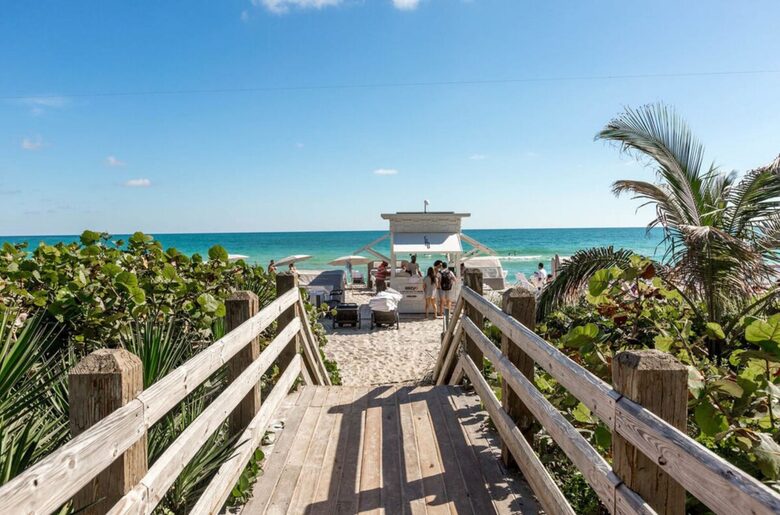 Ocean-View Tresor Tower Suite at Fontainebleau - Miami Beach, Florida