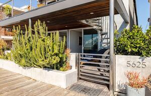 Oceanfront Oasis - Long Beach, California