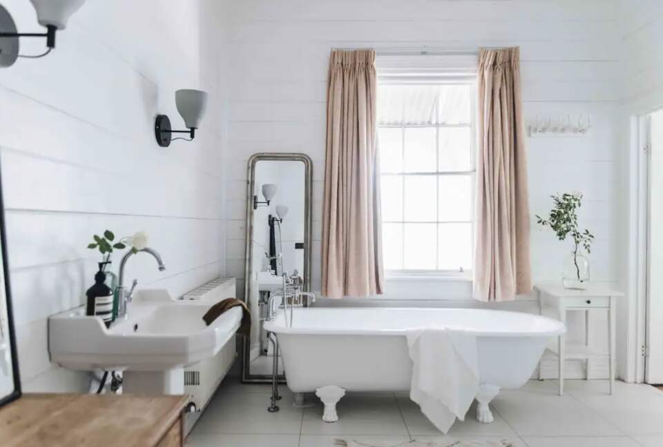 The Main House @ Poets Lodge Daylesford - Daylesford, Australia