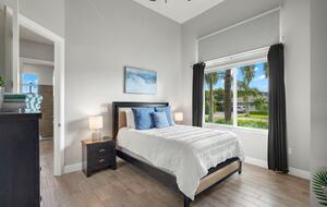 Congo Breeze: Resort-Style Waterfront Retreat with Pool - Cape Coral, Florida