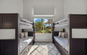 Congo Breeze: Resort-Style Waterfront Retreat with Pool - Cape Coral, Florida