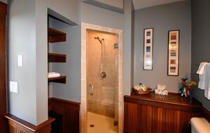 Bear Cub's Den - Snowshoe, West Virginia