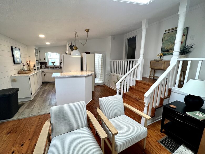 Cozy Lake Harding Waterfront - Salem, Alabama