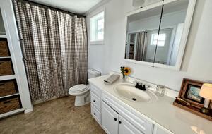 Cozy Lake Harding Waterfront - Salem, Alabama