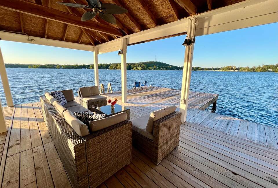 Cozy Lake Harding Waterfront - Salem, Alabama