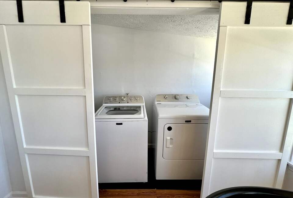 Cozy Lake Harding Waterfront - Salem, Alabama