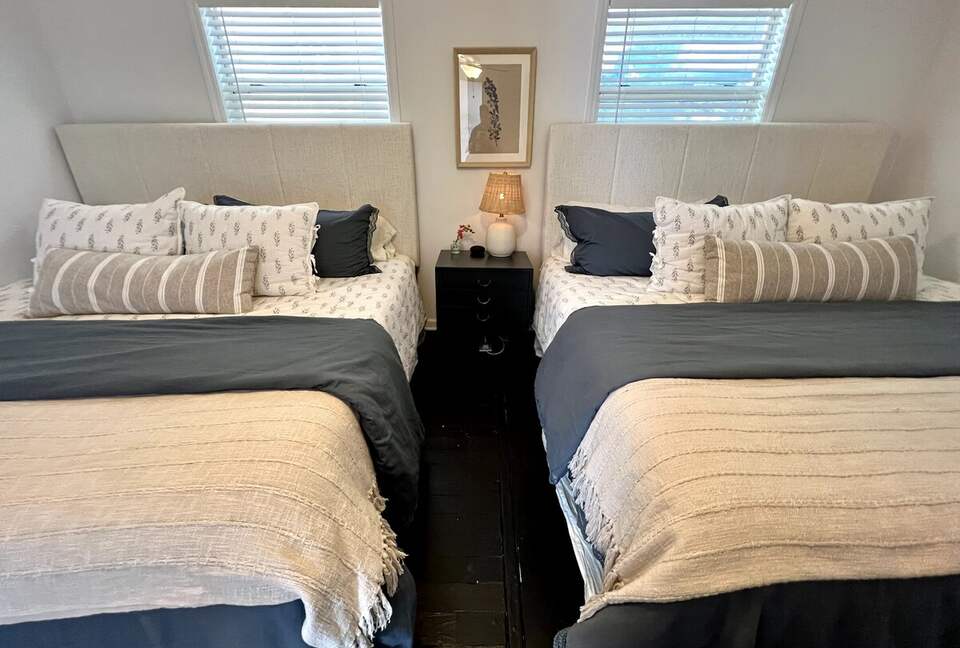 Cozy Lake Harding Waterfront - Salem, Alabama