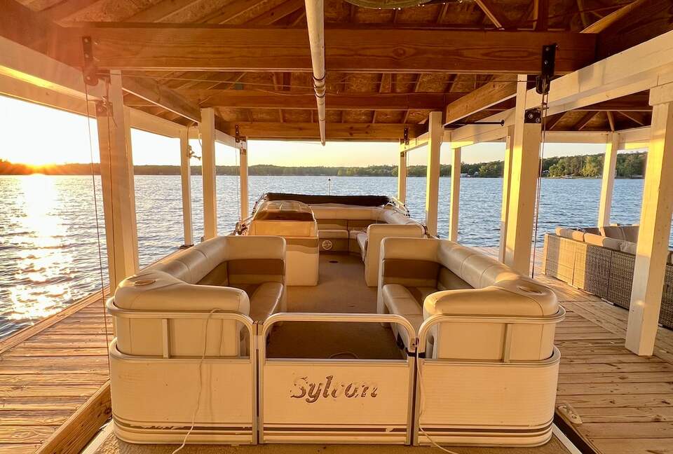 Cozy Lake Harding Waterfront - Salem, Alabama