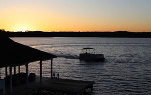 Cozy Lake Harding Waterfront - Salem, Alabama