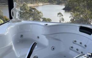 Lakeside Living - Blackstone Heights, Australia