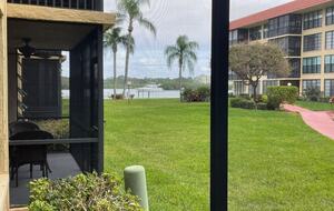 Waterfront Condo with Lanai and Beach Access - Indian Shores, Florida