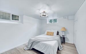 Bright & Chic Highlands Retreat - Wheat Ridge, Colorado