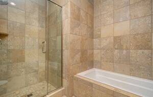 Lake and Ski Retreat with Scenic Mountain Views - McHenry, Maryland