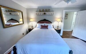 Luxurious 16 Overnight Guests and Micro-wedding Venue - Brooksville, Florida