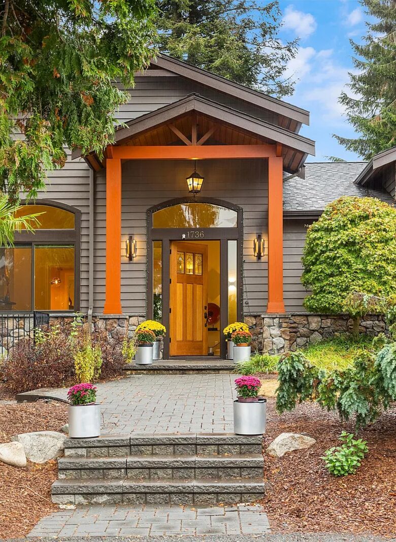 Stunning Lodge-Style Craftsman with Outdoor Living - Bellevue, Washington