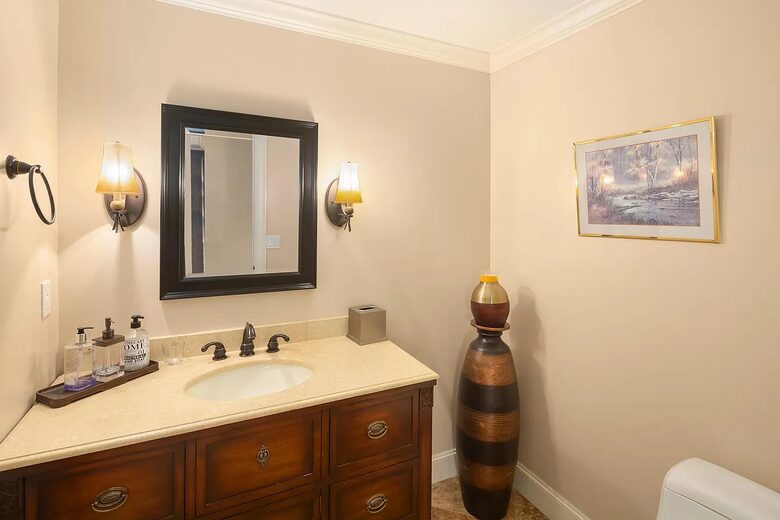 Stunning Lodge-Style Craftsman with Outdoor Living - Bellevue, Washington