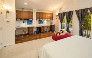 Stunning Lodge-Style Craftsman with Outdoor Living - Bellevue, Washington