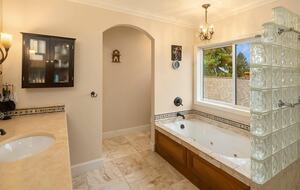 Stunning Lodge-Style Craftsman with Outdoor Living - Bellevue, Washington