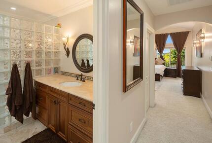 Stunning Lodge-Style Craftsman with Outdoor Living - Bellevue, Washington