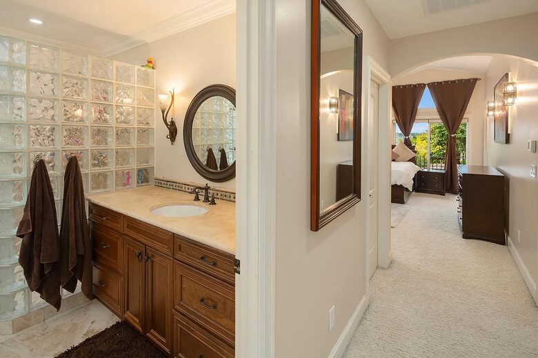 Stunning Lodge-Style Craftsman with Outdoor Living - Bellevue, Washington