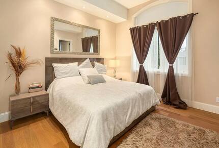 Stunning Lodge-Style Craftsman with Outdoor Living - Bellevue, Washington