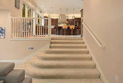 Stunning Lodge-Style Craftsman with Outdoor Living - Bellevue, Washington