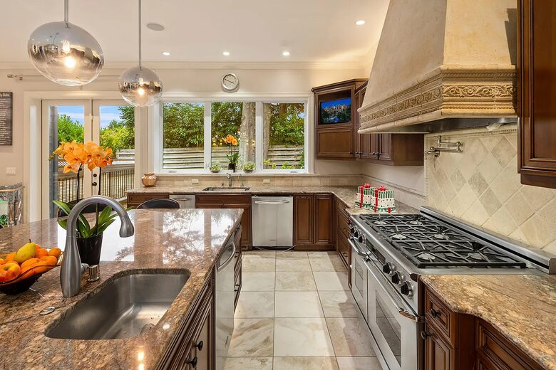 Stunning Lodge-Style Craftsman with Outdoor Living - Bellevue, Washington