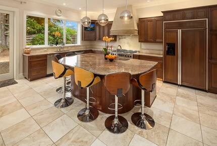 Stunning Lodge-Style Craftsman with Outdoor Living - Bellevue, Washington