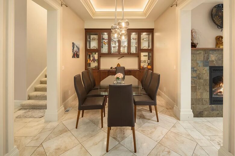 Stunning Lodge-Style Craftsman with Outdoor Living - Bellevue, Washington