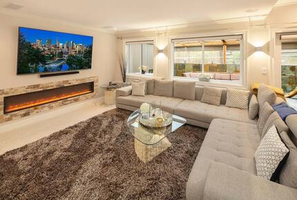 Stunning Lodge-Style Craftsman with Outdoor Living - Bellevue, Washington