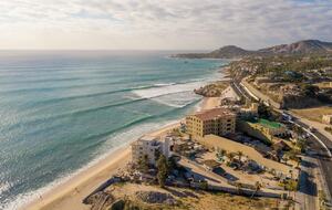 Beachfront Getaway at Las Olas Cabo with Stunning Ocean Views - Sanjose del cabo, Mexico