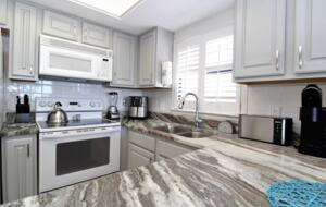 Beachfront Lei Lani 3-Bedroom Gulf Front - Orange Beach, Alabama