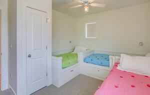 Island Joy: Spacious Waterfront Retreat at Holden Beach - Holden Beach, North Carolina