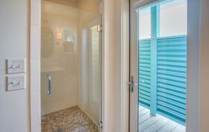 Island Joy: Spacious Waterfront Retreat at Holden Beach - Holden Beach, North Carolina