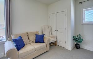 Island Joy: Spacious Waterfront Retreat at Holden Beach - Holden Beach, North Carolina