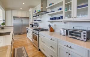 Island Joy: Spacious Waterfront Retreat at Holden Beach - Holden Beach, North Carolina