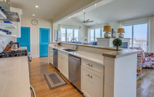 Island Joy: Spacious Waterfront Retreat at Holden Beach - Holden Beach, North Carolina