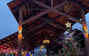 Pemberton town barn decorated at Christmas