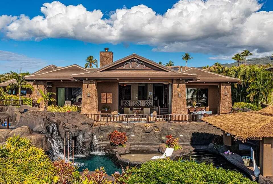 Ka’anapali Luxury Escape with Resort-Style Pool & Theater - Lahaina, Hawaii