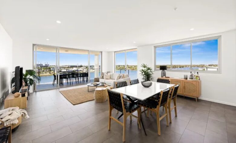 Waterside Retreat on the Sunshine Coast - Sunshine Coast, Australia