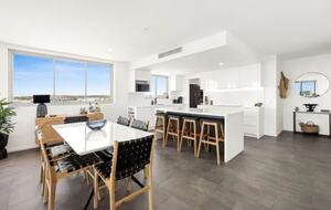 Waterside Retreat on the Sunshine Coast - Sunshine Coast, Australia