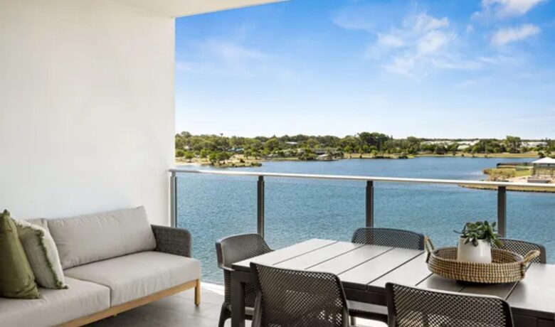 Waterside Retreat on the Sunshine Coast - Sunshine Coast, Australia