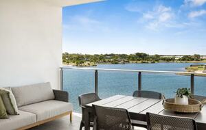 Waterside Retreat on the Sunshine Coast - Sunshine Coast, Australia