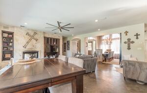 Luxury Lake Travis Waterfront - Spicewood, Texas