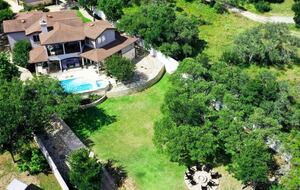 Luxury Lake Travis Waterfront - Spicewood, Texas